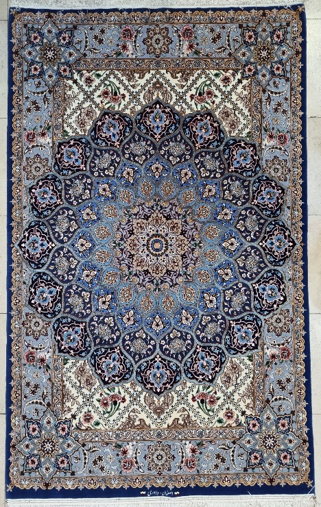 فرش دستباف  اصفهان  ۳متری سفید