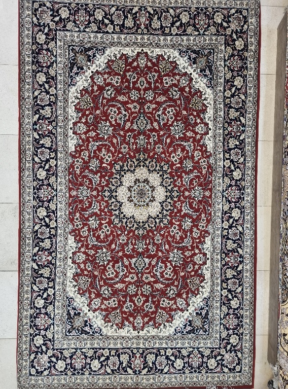 فرش دستباف  اصفهان  ۴متری ابی