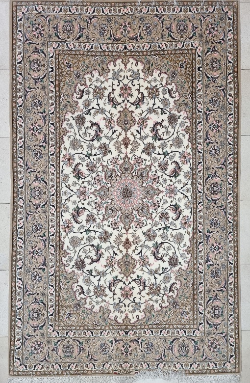 فرش دستباف ۴متری ابی